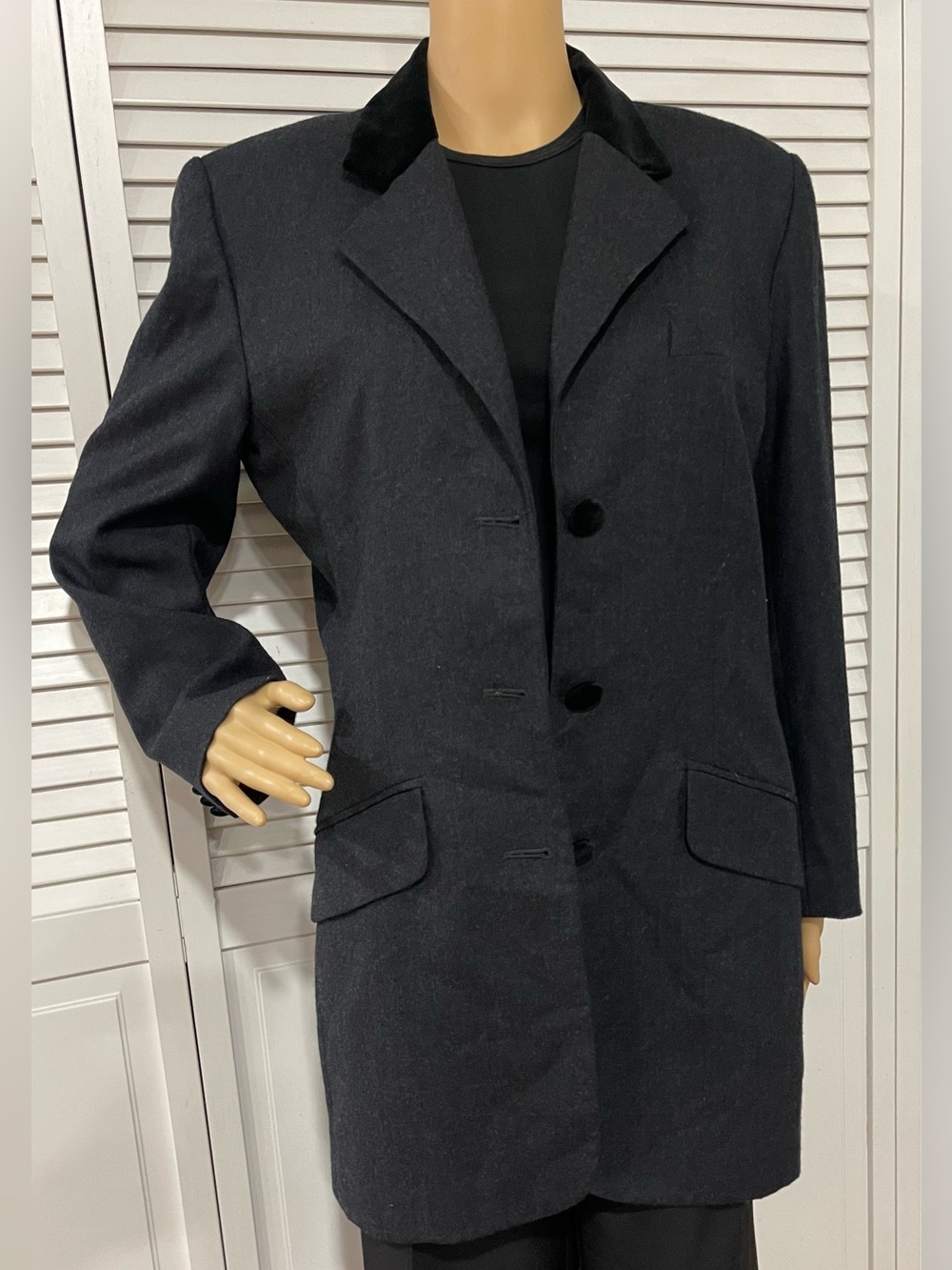 Vintage Casual Corner Black Velvet-Collar Blazer